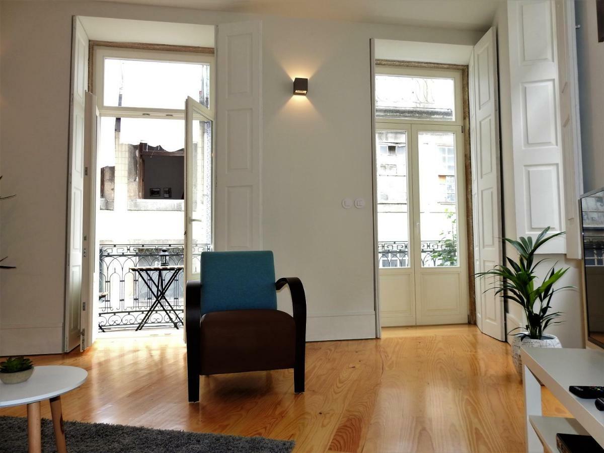 Oporto Delight 1 Luxury Apartment In Historic Center With Balcony Max 4 P 외부 사진